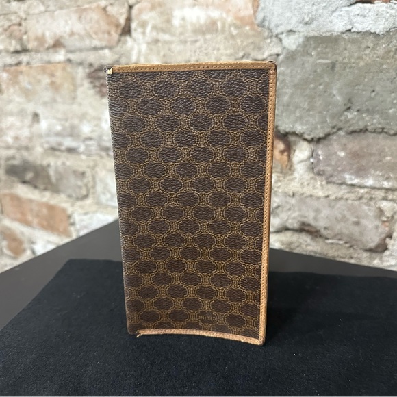 Authentic Celine - Picture 2 of 5